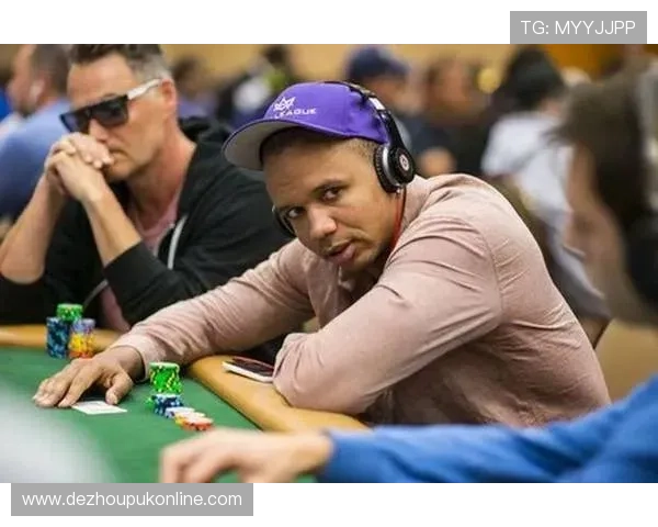 深入了解德州扑克真人视讯的玩法规则与策略技巧